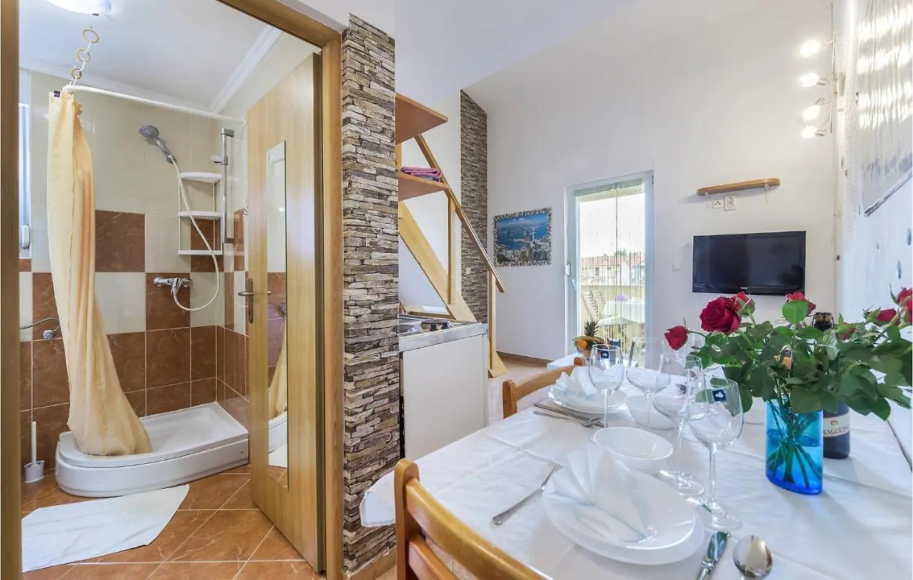 1 Bedroom Lovely Apartment In Medulin Croatia